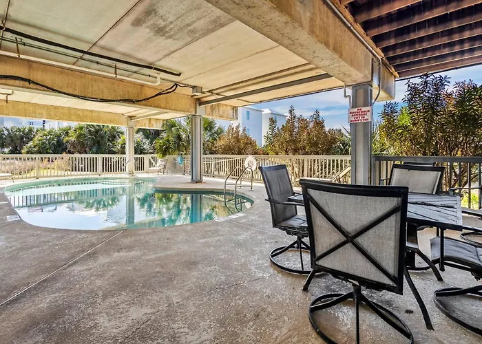 Dog Friendly Pool Walk To Aparthotel Gulf Shores