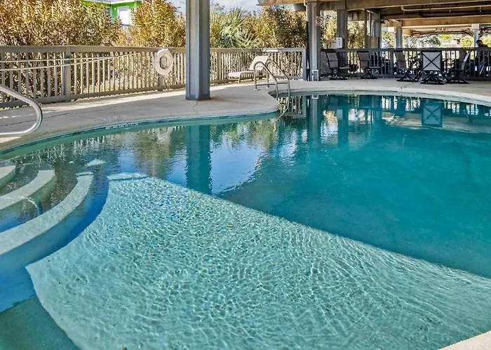 Dog Friendly Pool Walk To Gulf Shores